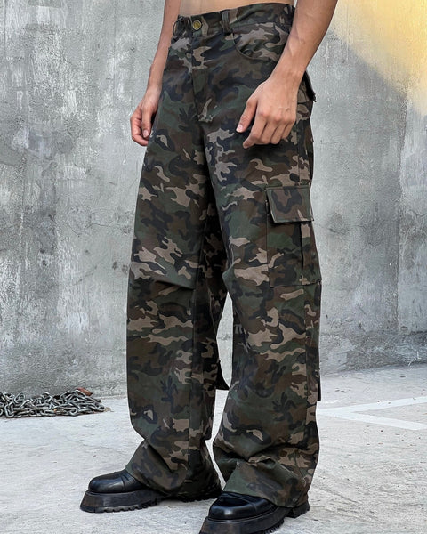 TOBI Camo Cargo Pants - TOBI